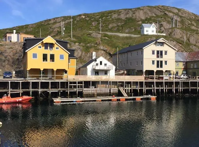 Cute Small On The Pier In Apartmán Nyksund